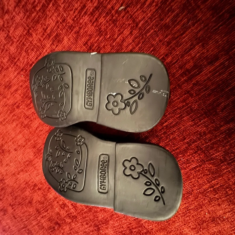 NEW GYMBOREE Girls Toddler Sz 2 faux patent leather Mary Jane Shoes Brand NWOT